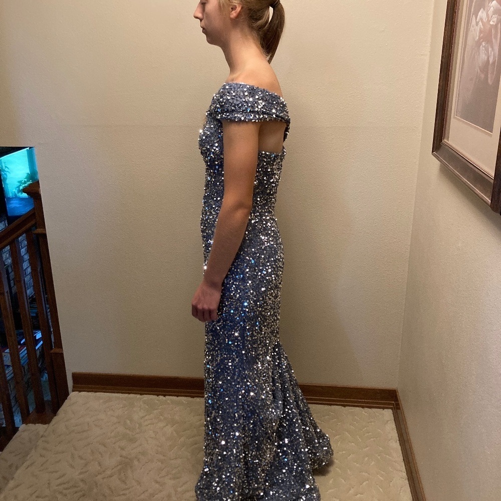 Prom Dress - Picture 3 of 10